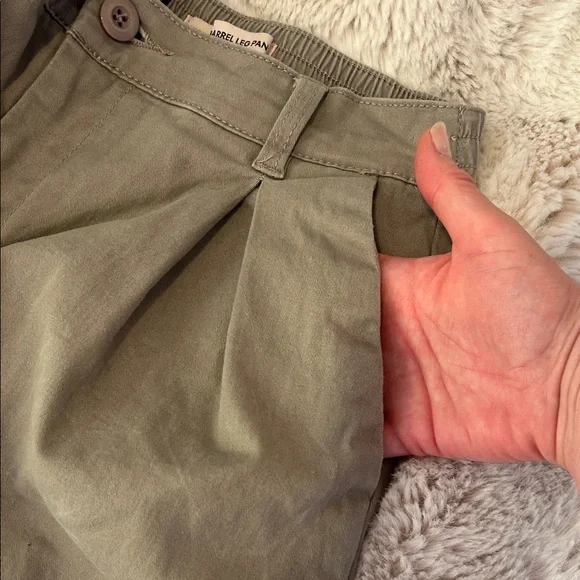 BCBGeneration High Rise Barrel Leg Khakis - Picture 7 of 7
